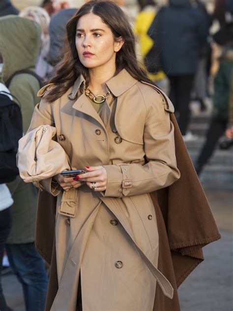 oversized burberry trench coat outfit|burberry trench coat female.